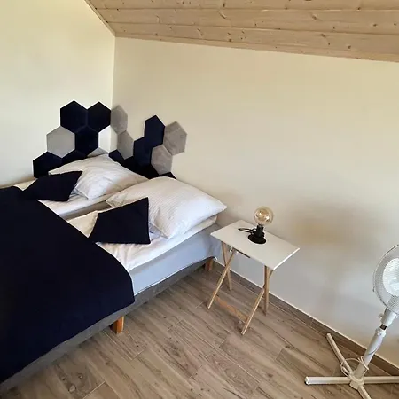 Lesna Przystan Rozewie, Jastrzebia Gora